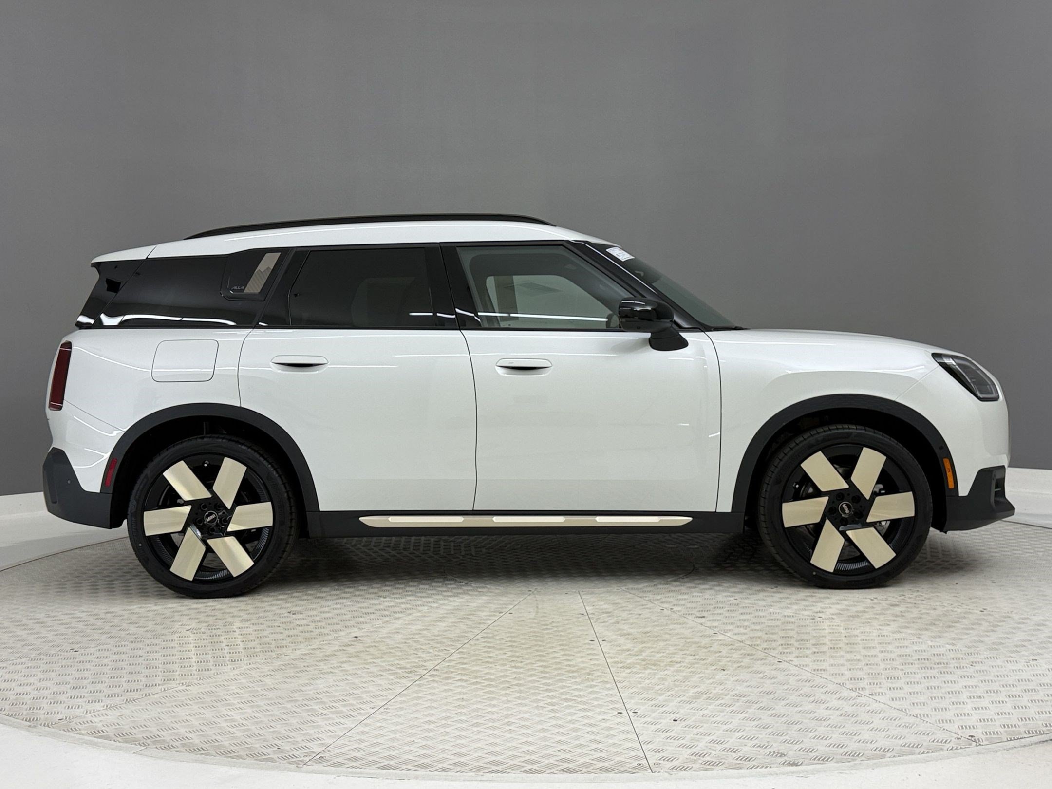 New 2027 MINI Cooper Countryman S w/ Comfort Package Max AWD/4WD image 8