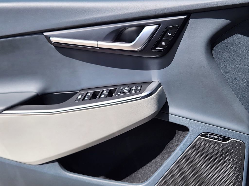 Used 2024 Kia EV6 Wind w/ Wind Technology Package RWD image 6