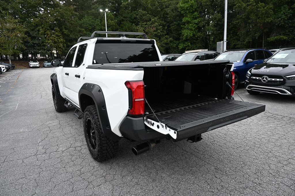 Used 2024 Toyota Tacoma SR AWD/4WD image 26
