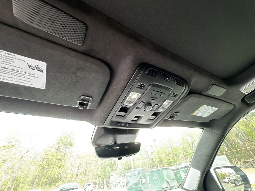 Used 2021 Cadillac Escalade Sport Platinum image 19