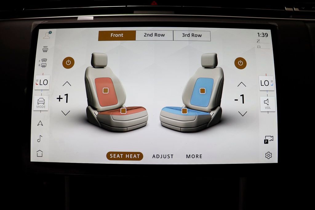 New 2025 Land Rover Range Rover Long Wheelbase SE image 12