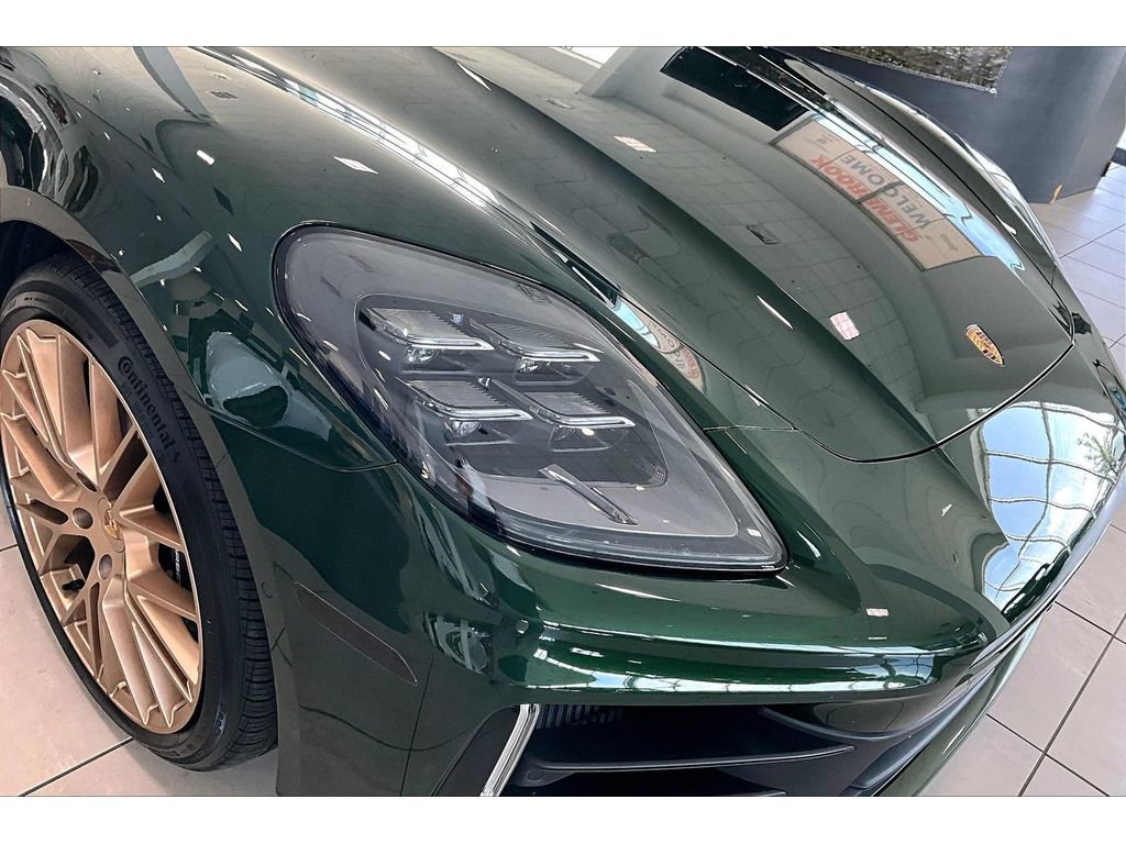 Used 2024 Porsche Panamera 4 AWD/4WD image 33