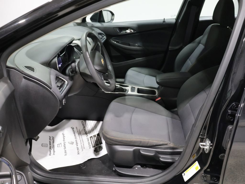 Used 2017 Chevrolet Cruze LS image 11