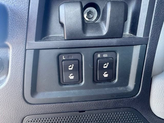 Used 2020 Toyota Sequoia Platinum AWD/4WD image 15
