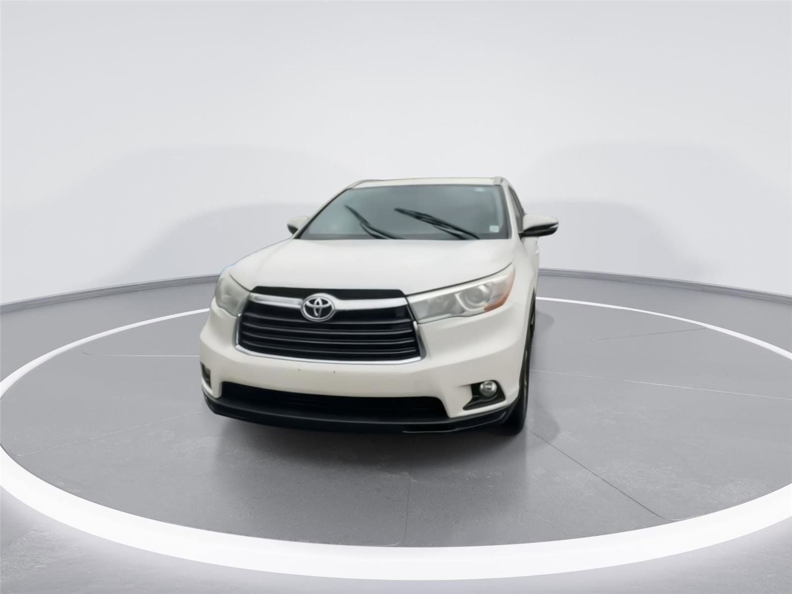 Used 2016 Toyota Highlander XLE w/ Protection Package #3 AWD/4WD image 3
