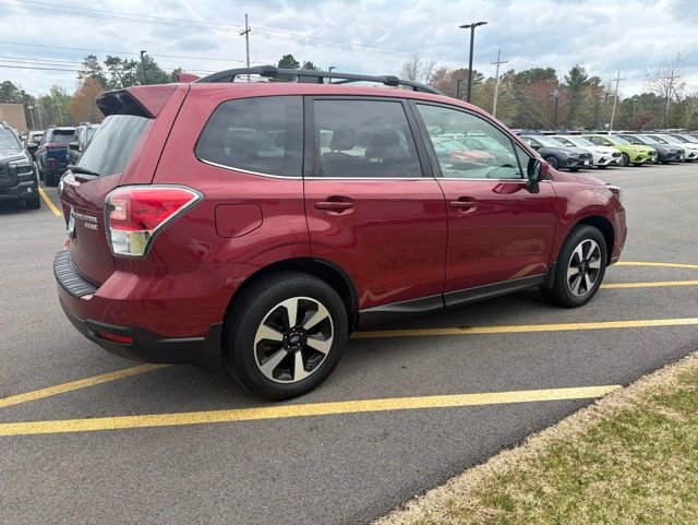 Used 2017 Subaru Forester 2.5i Limited AWD/4WD image 5