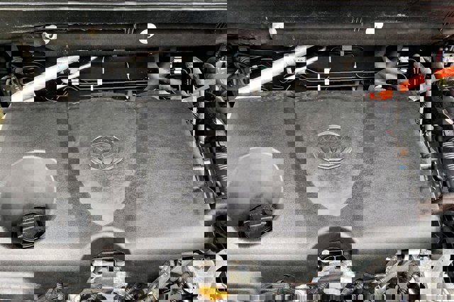 Used 2022 Toyota RAV4 XLE Premium image 32