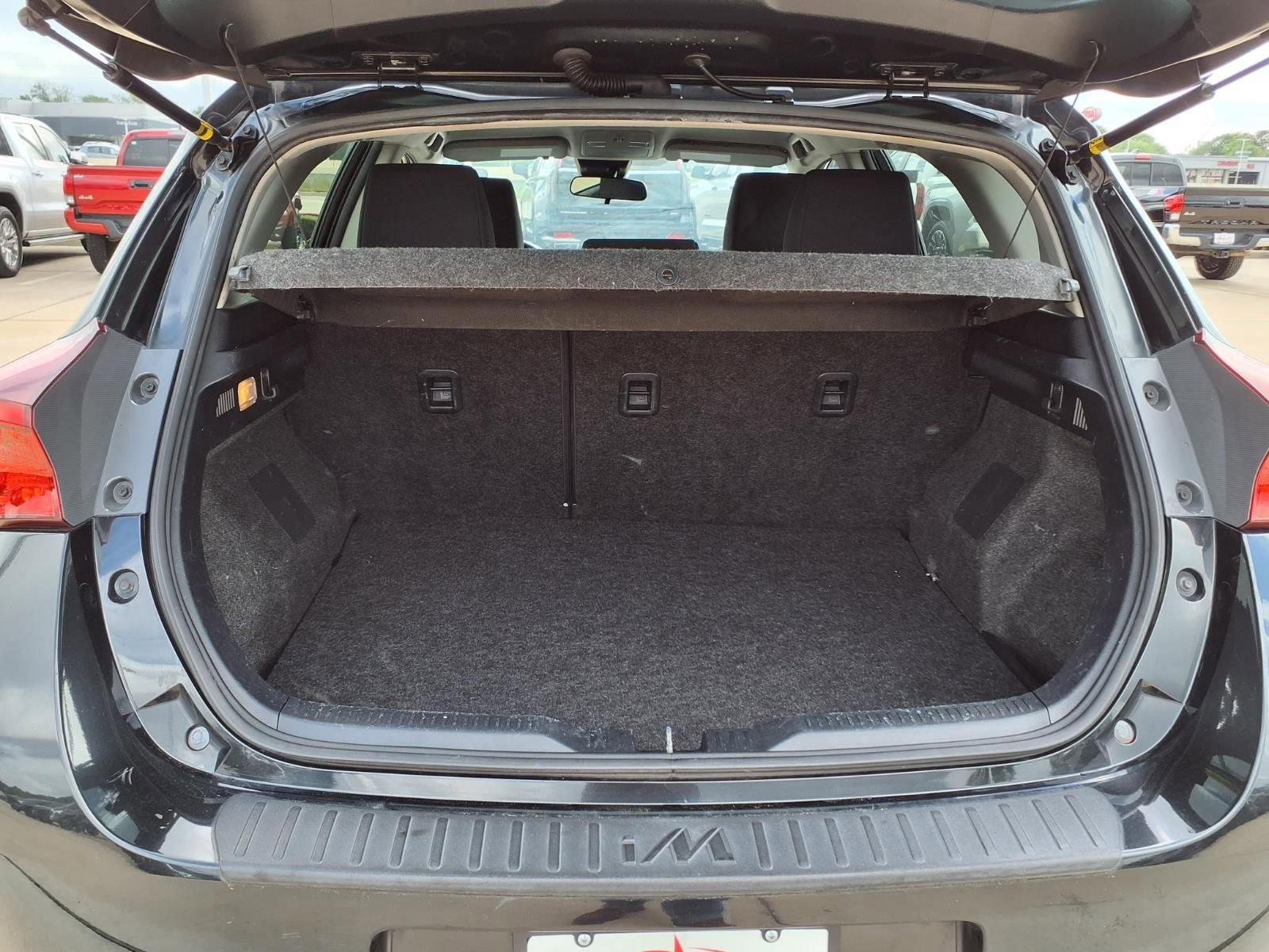 Certified 2018 Toyota Corolla iM FWD image 8