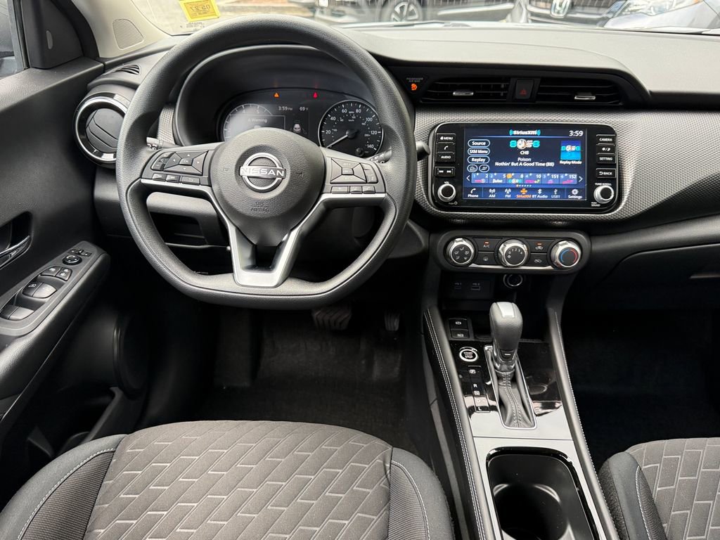 Used 2023 Nissan Kicks SV w/ Exterior Package FWD image 12