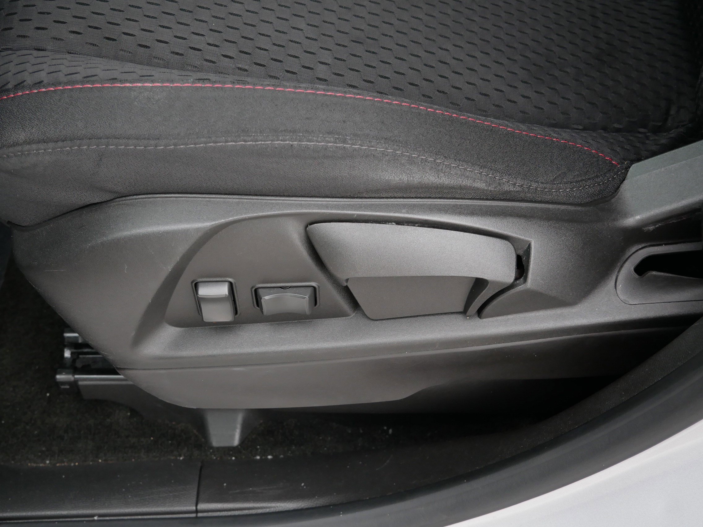 Used 2015 GMC Terrain SLE image 19