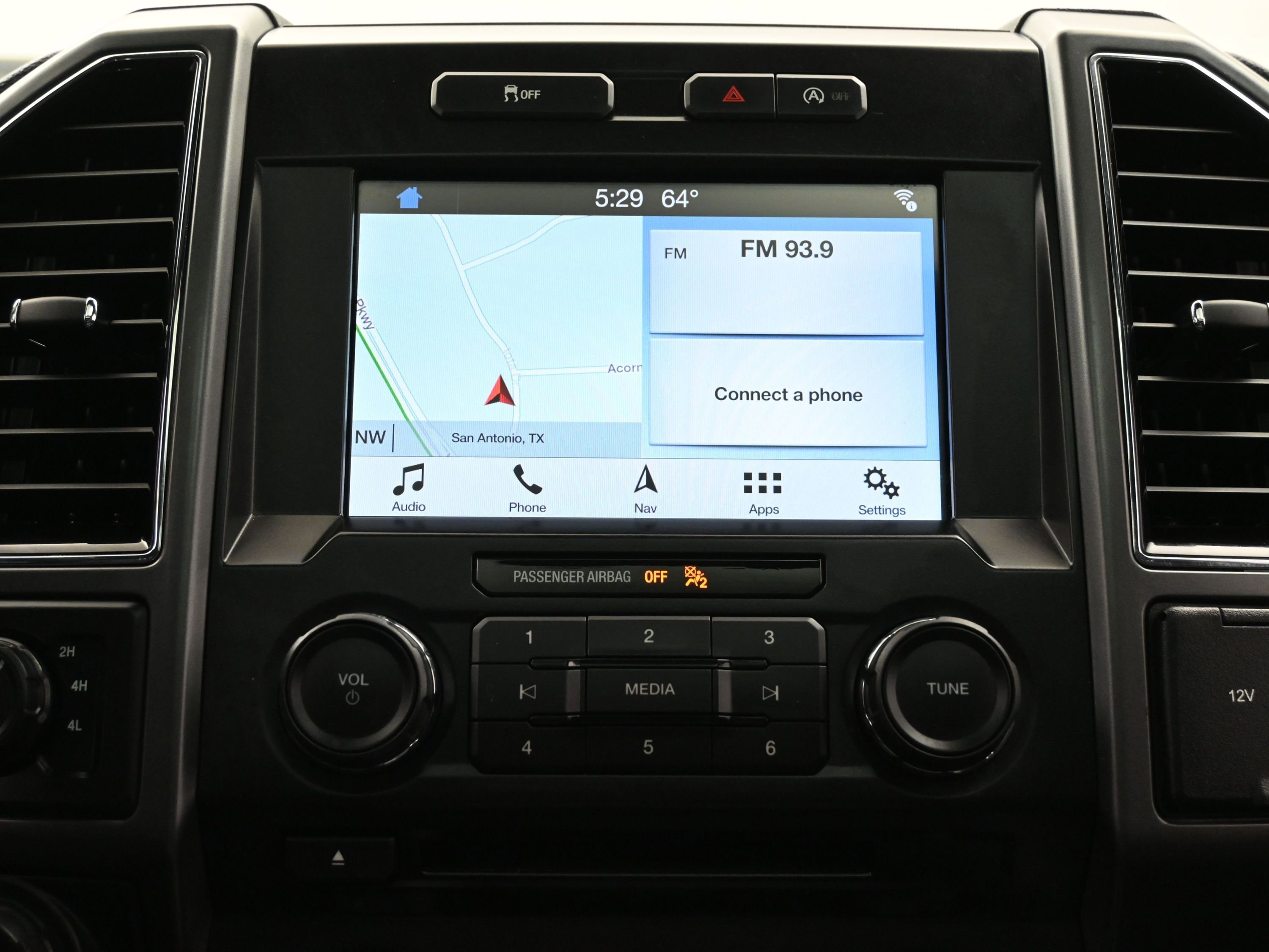 Used 2018 Ford F150 XLT w/ Equipment Group 302A Luxury image 29