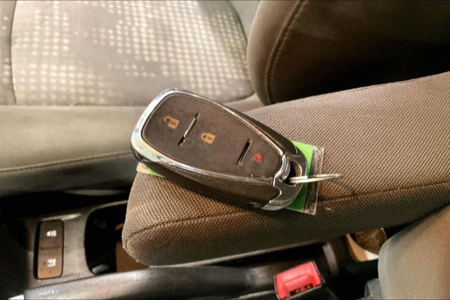 Used 2020 Chevrolet Sonic LT image 11