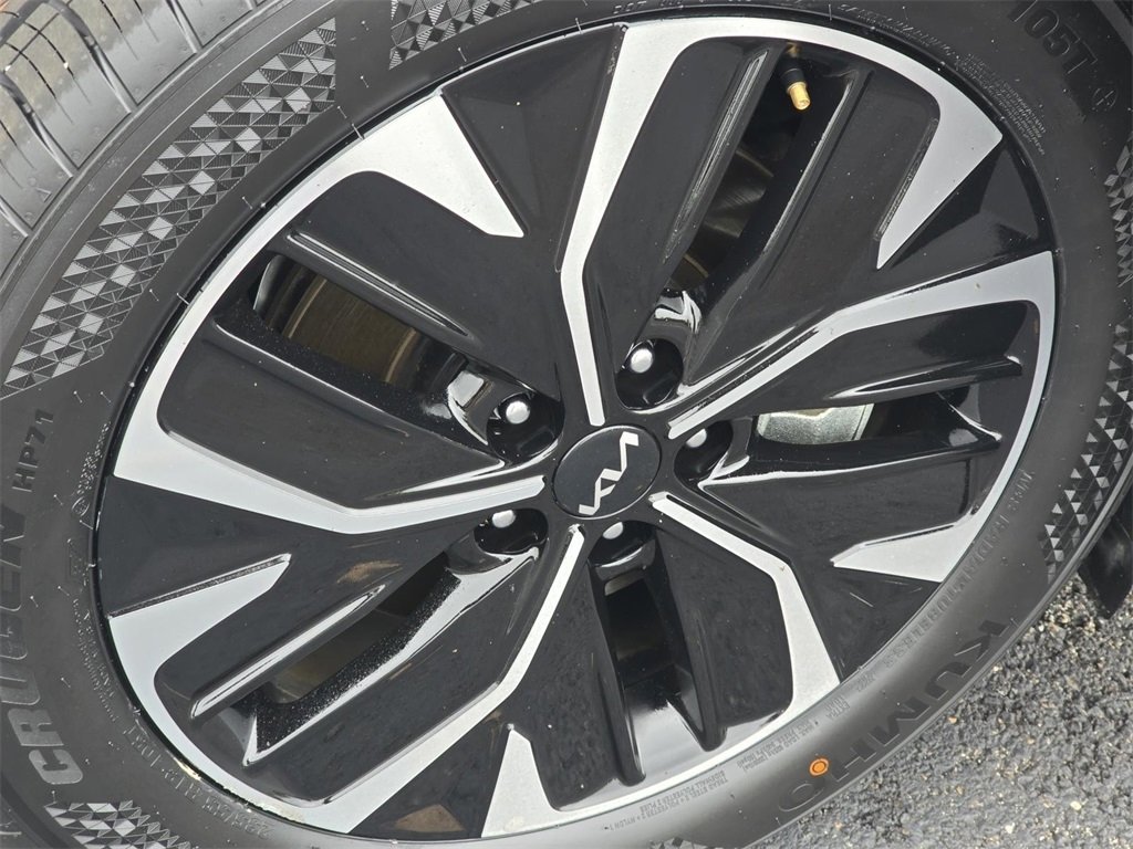 Used 2024 Kia EV6 Wind image 13