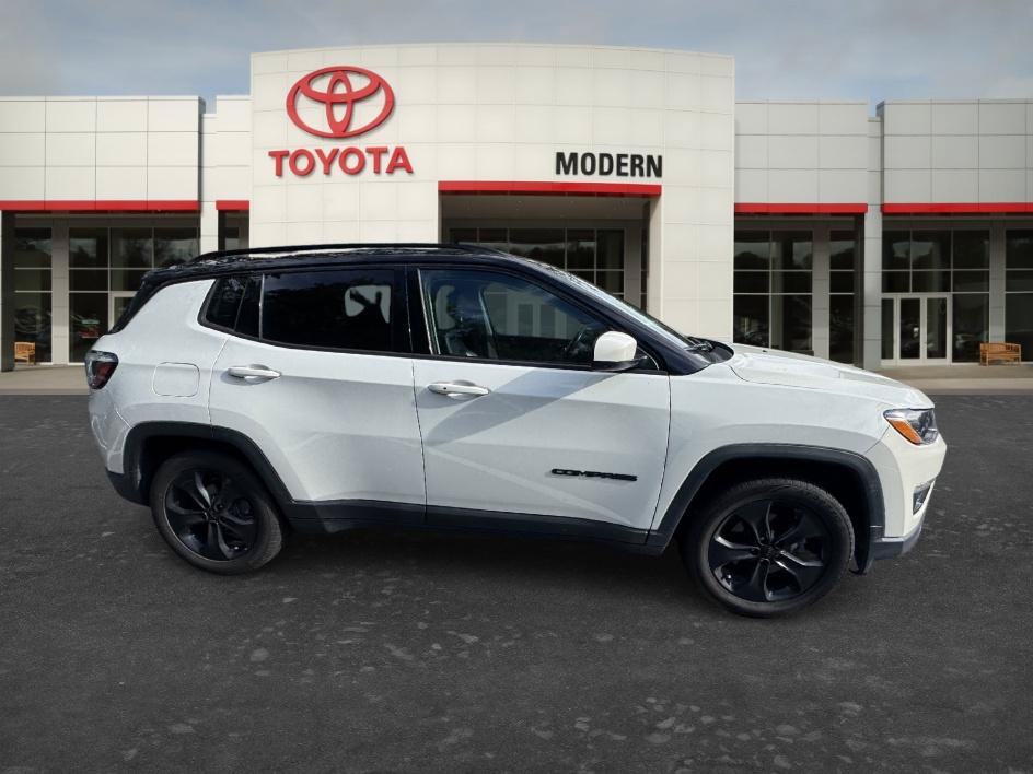Used 2020 Jeep Compass Latitude FWD image 15