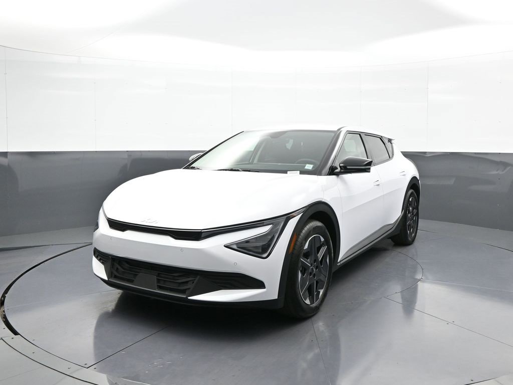 New 2025 Kia EV6 Light image 1