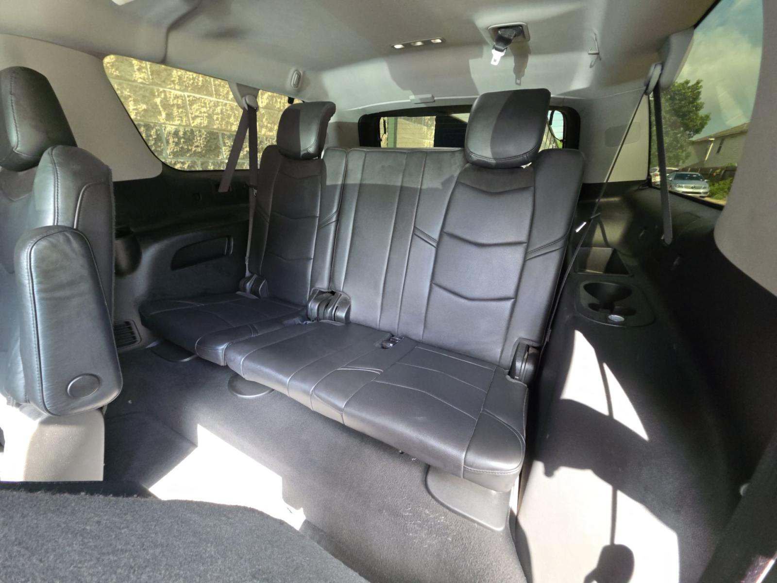 Used 2019 Cadillac Escalade ESV Premium Luxury AWD/4WD image 8