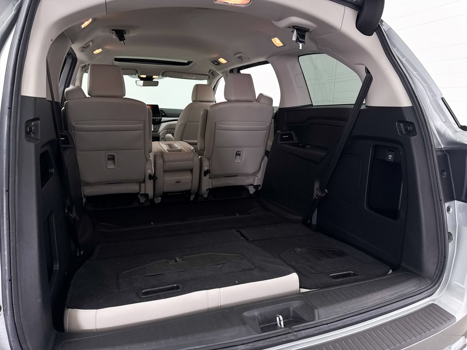 Used 2025 Honda Odyssey EX-L image 30