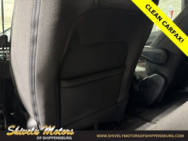 Used 2024 Chrysler Pacifica Touring image 23