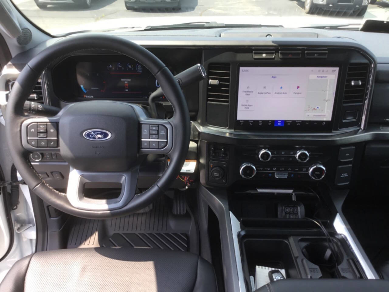 Used 2024 Ford F550 4x4 Crew Cab Super Duty image 8