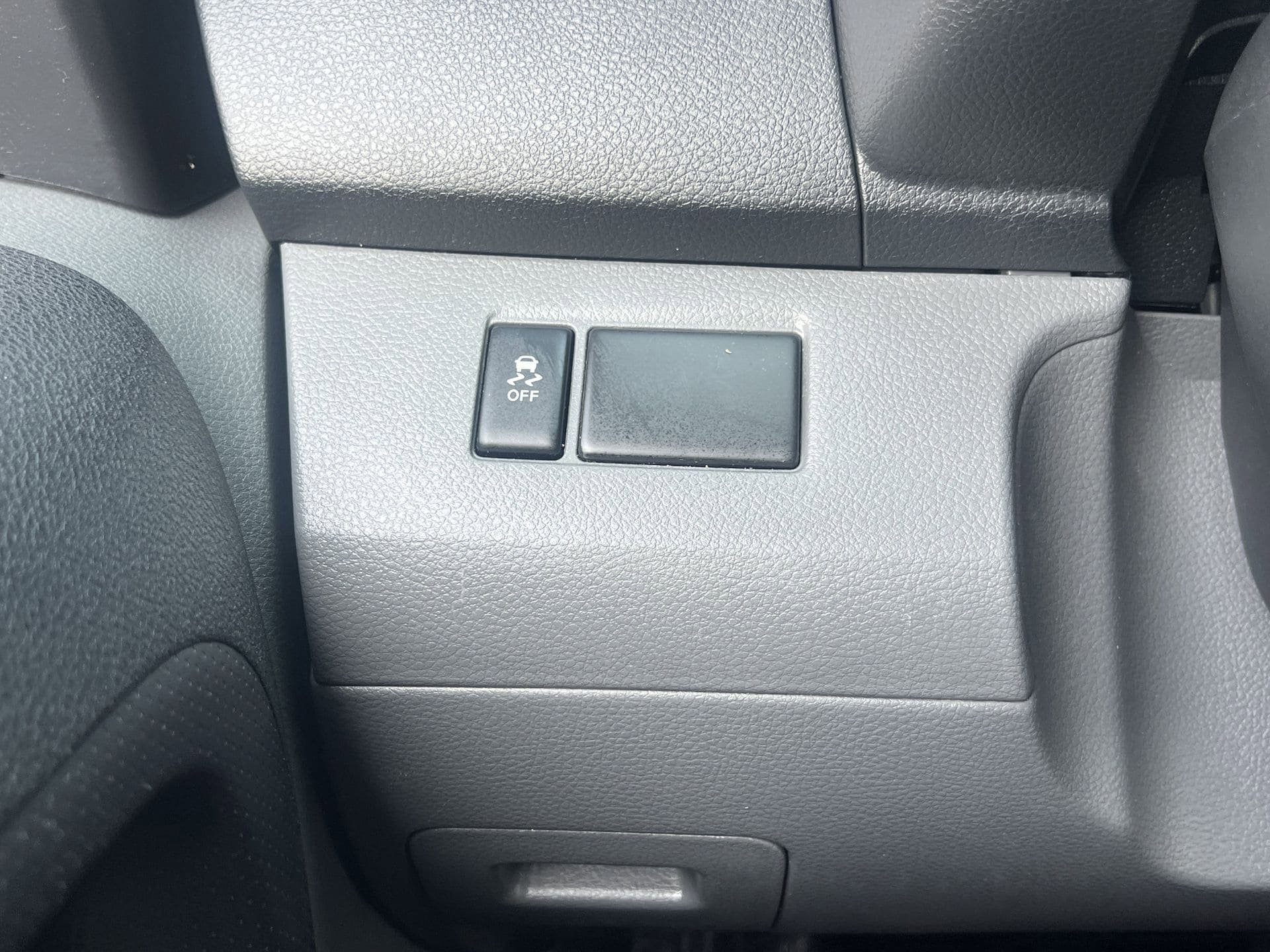 Used 2020 Nissan NV200 S FWD image 13