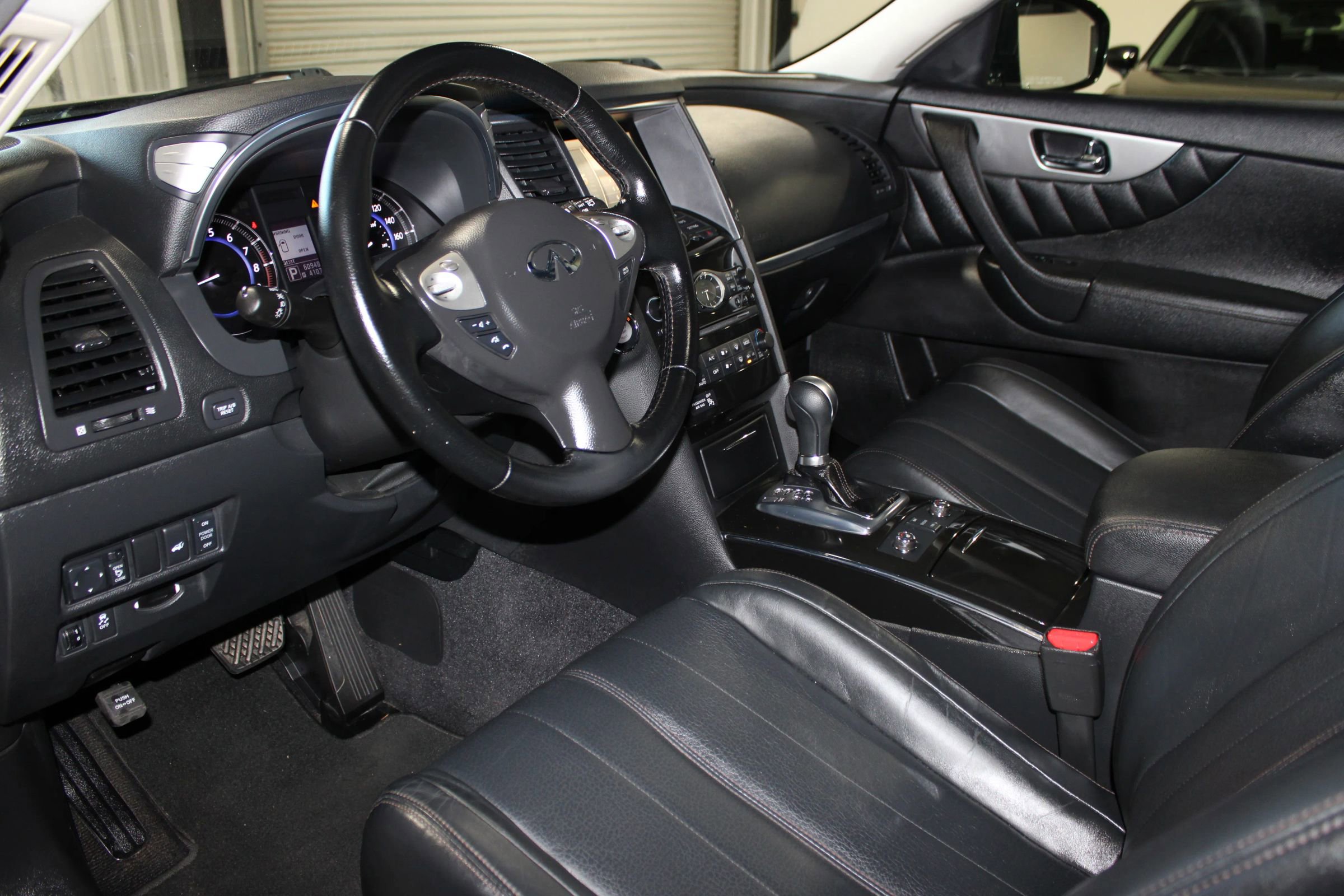 Used 2014 INFINITI QX70 3.7 image 19