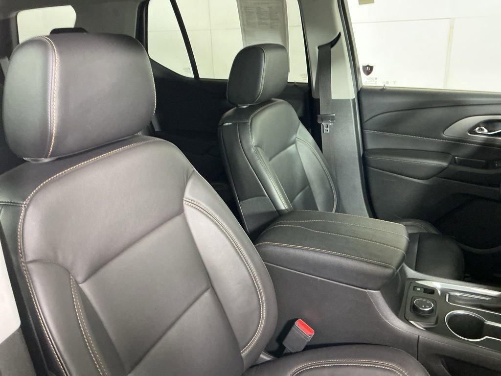 Used 2018 Chevrolet Traverse LT image 25