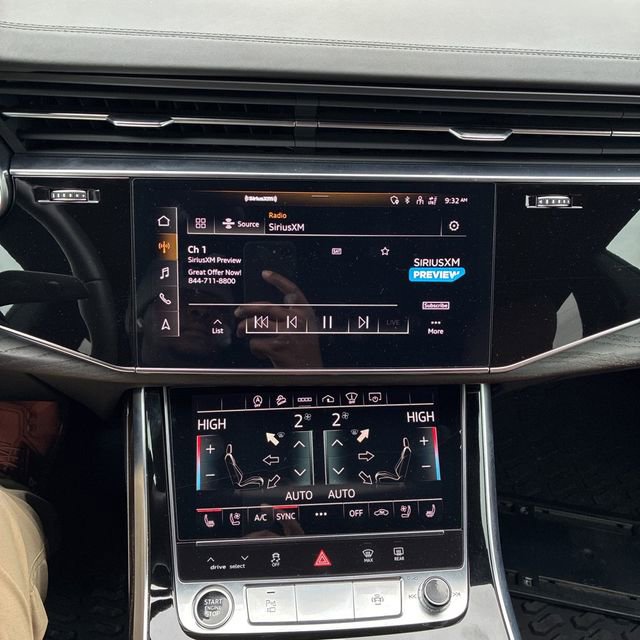 Used 2022 Audi Q8 Prestige image 2