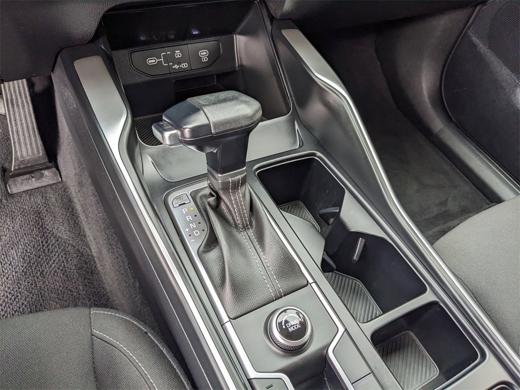 Certified 2024 Kia Sorento LX image 27