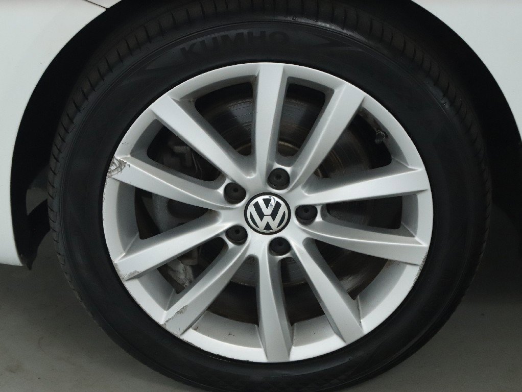 Used 2016 Volkswagen Eos Komfort image 40