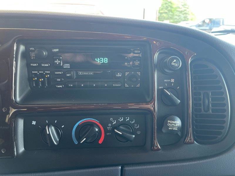 Used 2000 Dodge B1500 RWD image 35