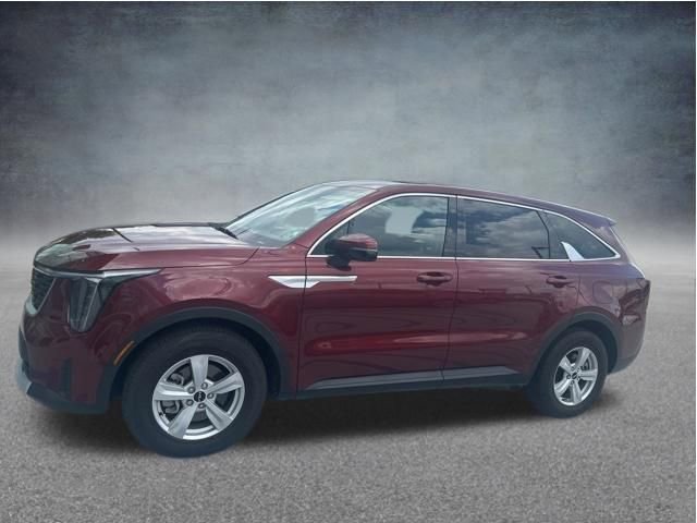 Used 2025 Kia Sorento LX FWD image 2