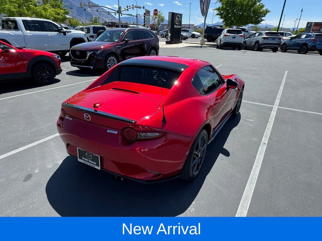 Used 2017 MAZDA MX-5 Miata RF Club w/ Appearance Package RWD image 6