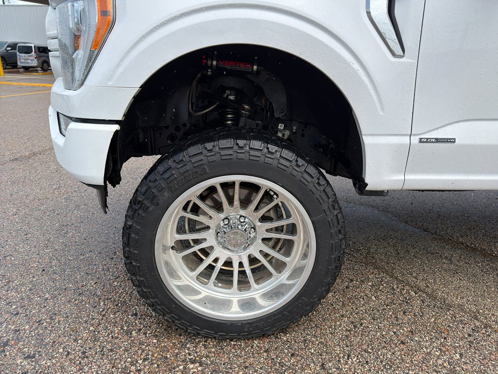Used 2021 Ford F150 Lariat AWD/4WD image 2