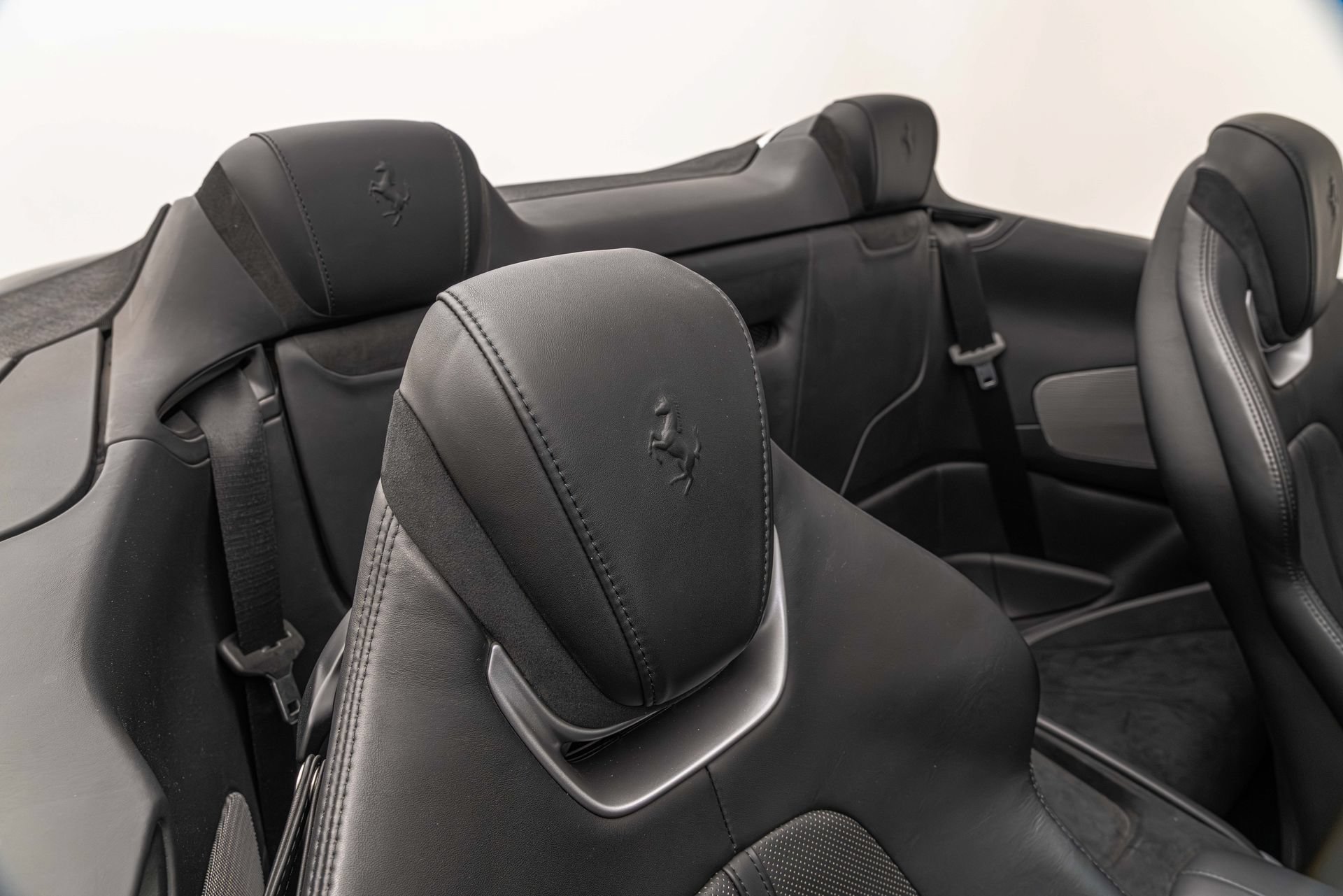 Certified 2024 Ferrari Roma Spider RWD image 34