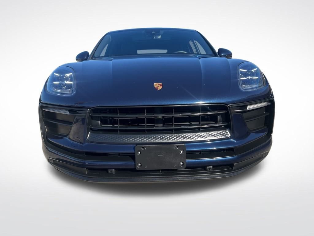 Used 2022 Porsche Macan Base video 2