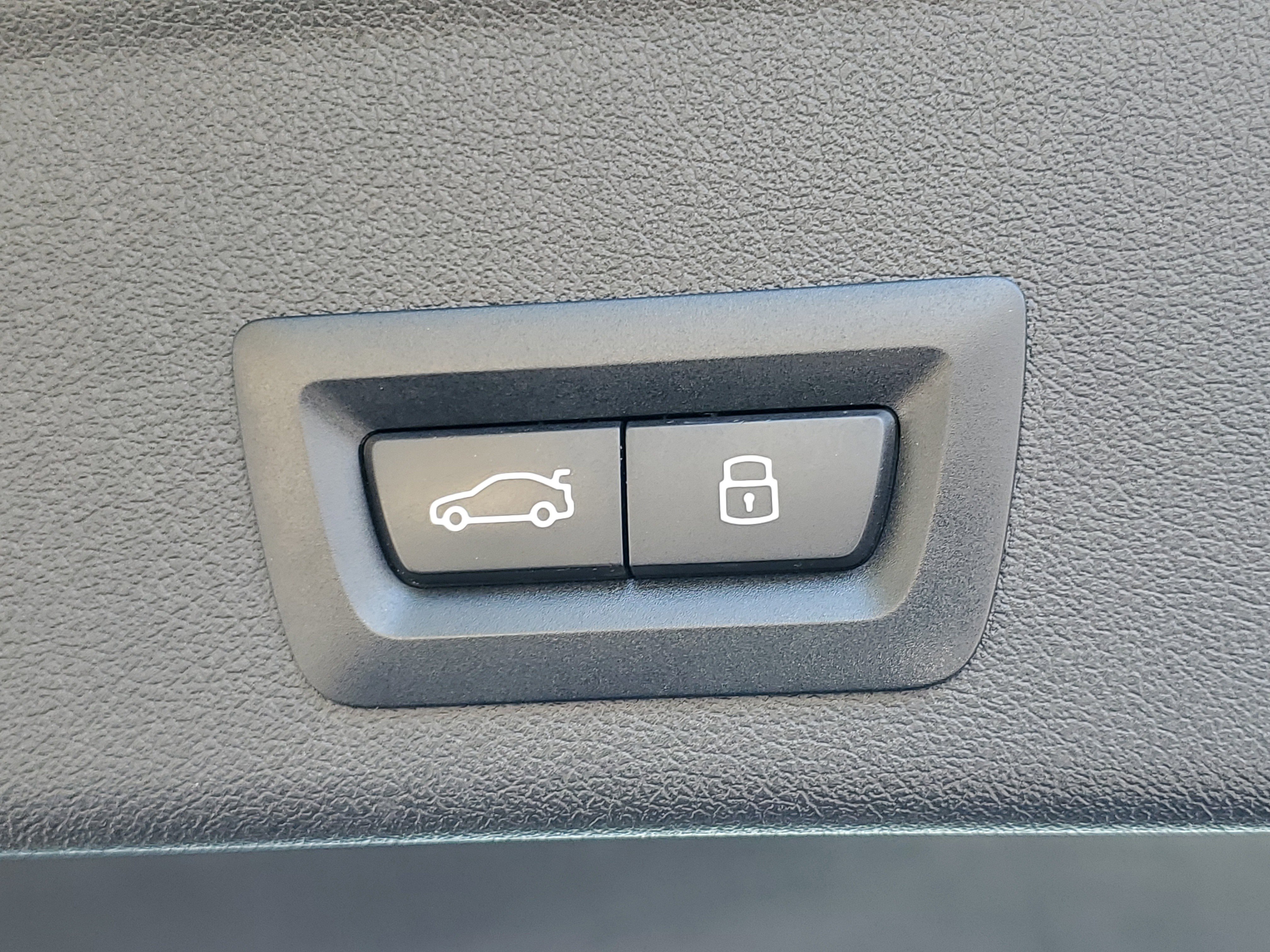 Certified 2024 BMW X6 M Competition image 29