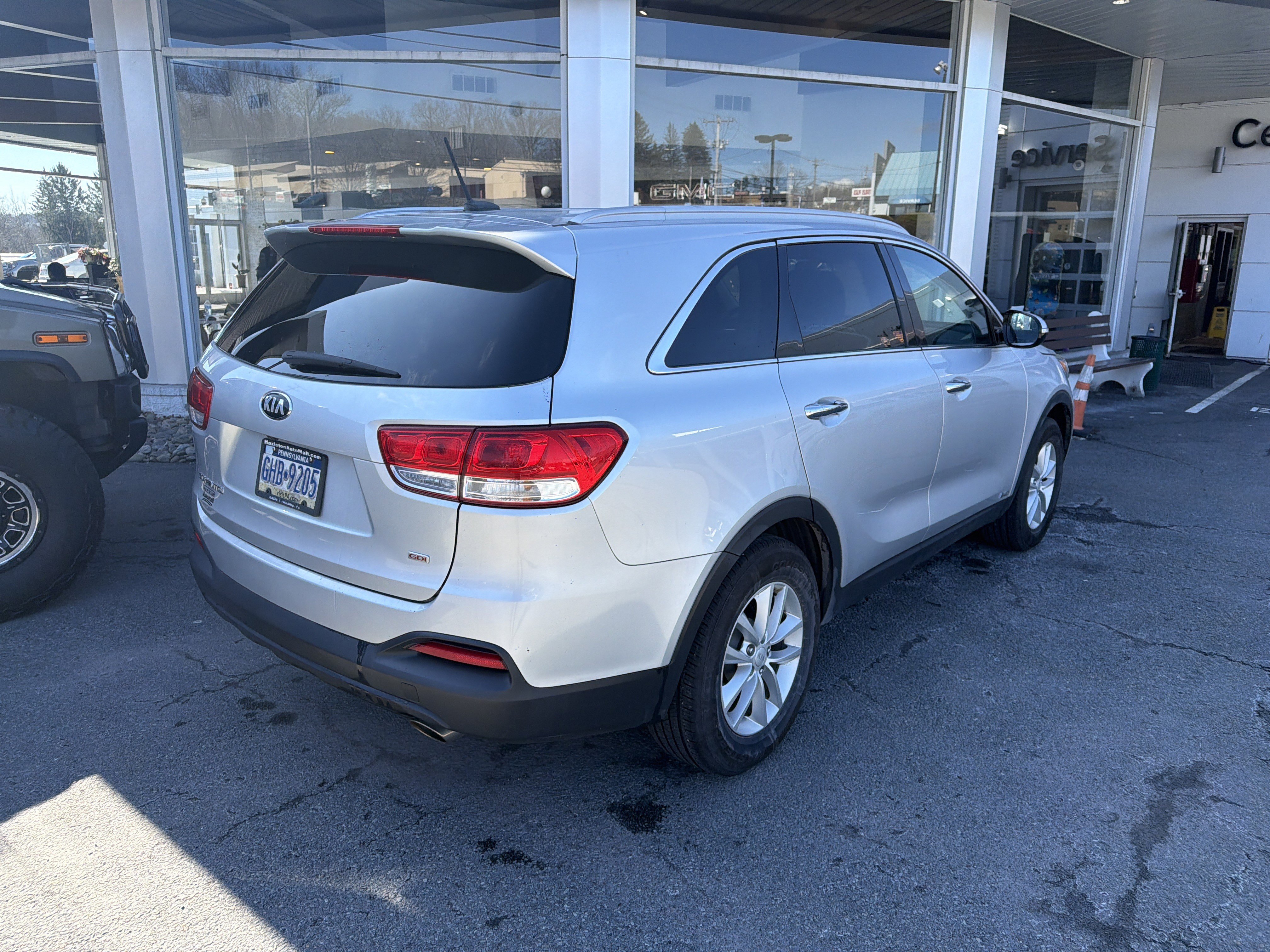 Used 2017 Kia Sorento LX video 4