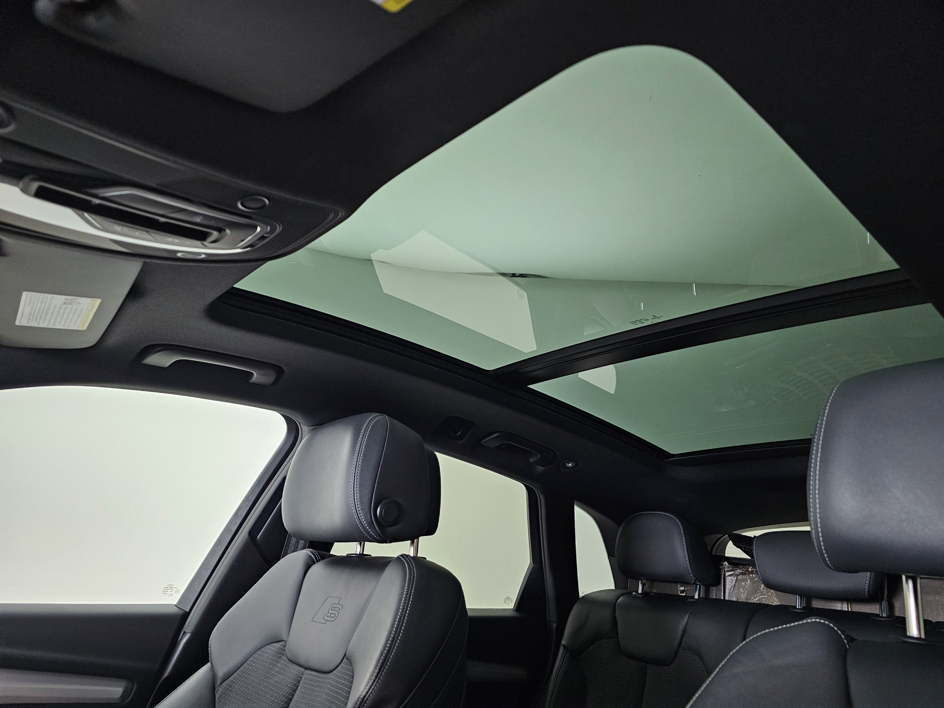 Used 2023 Audi Q5 e Premium Plus w/ Premium Plus Package image 11