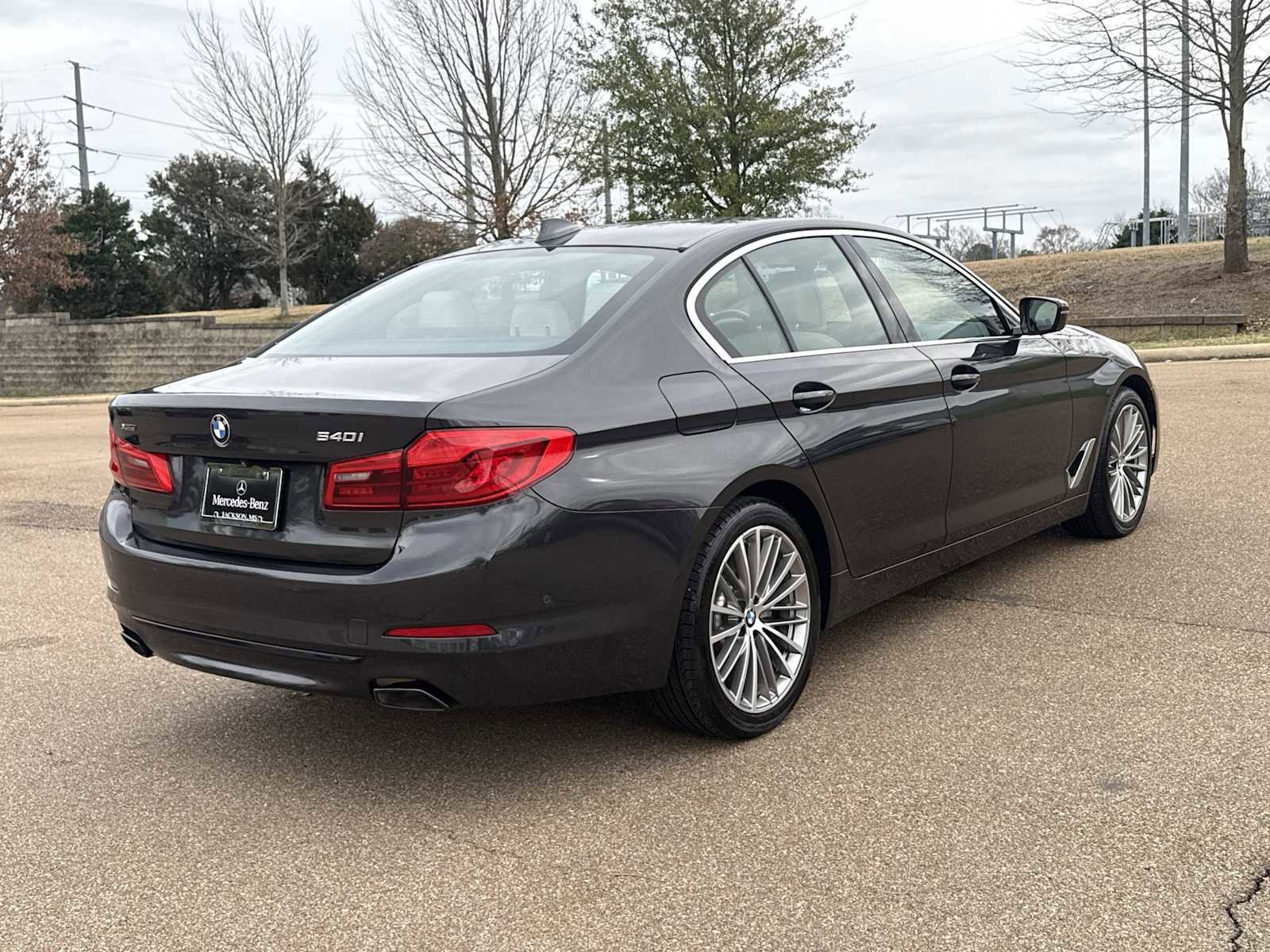 Used 2020 BMW 540i xDrive w/ Premium Package image 6