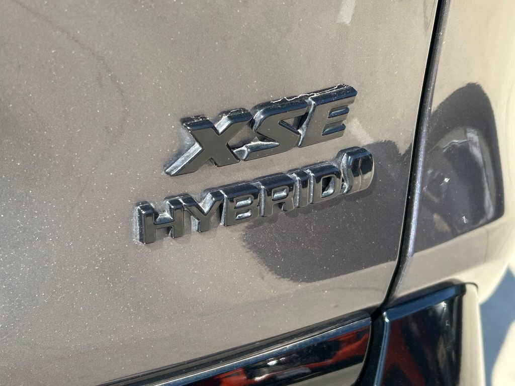 Used 2024 Toyota RAV4 XSE w/ Advanced Technology Package AWD/4WD image 14