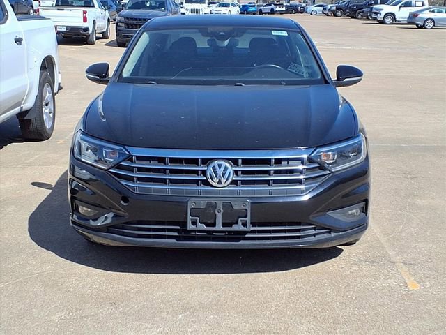 Used 2019 Volkswagen Jetta SEL Premium image 2
