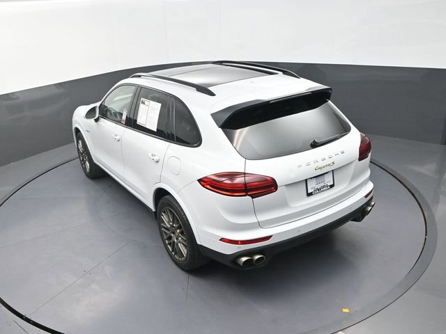 Used 2017 Porsche Cayenne S Platinum AWD/4WD image 15