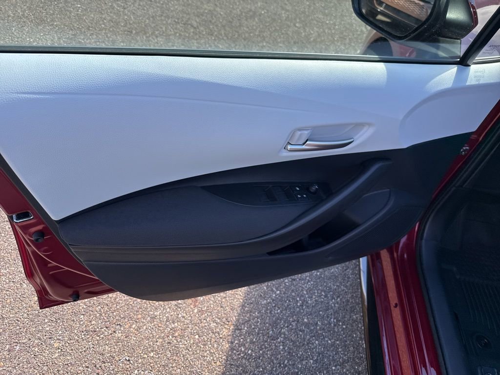 Certified 2026 Toyota Corolla SE w/ SE Package image 15