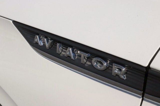Used 2022 Lincoln Aviator Reserve w/ Equipment Group 201A image 9