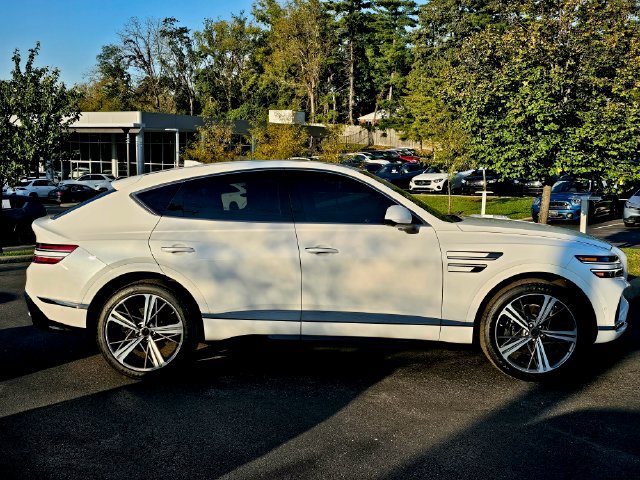 Used 2025 Genesis GV80 3.5T e-SC AWD/4WD image 7