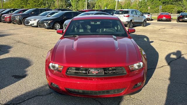Used 2011 Ford Mustang Premium w/ 202A Rapid Spec Order Code RWD image 6