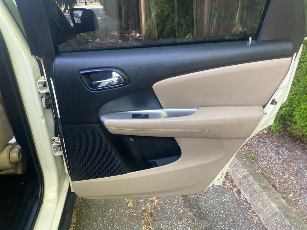 Used 2016 Dodge Journey SE w/ Flexible Seating Group FWD image 21