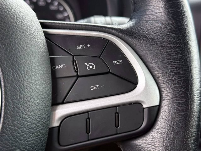 Certified 2021 Jeep Renegade Latitude w/ Convenience Group AWD/4WD image 23