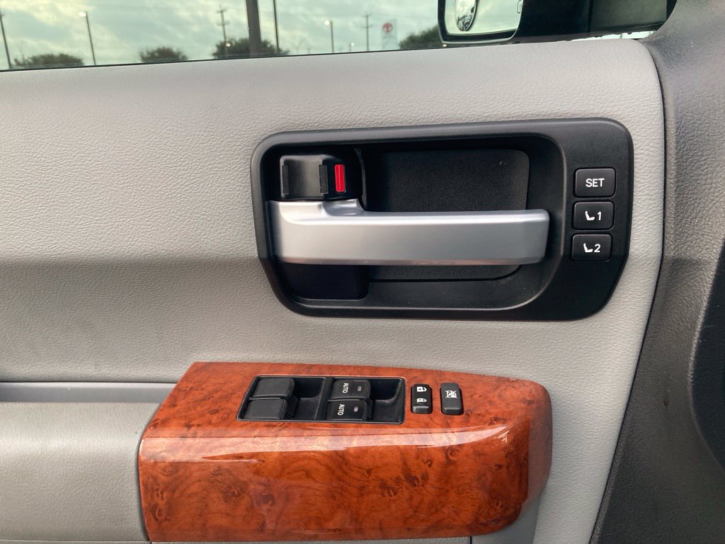 Used 2019 Toyota Sequoia Platinum RWD image 13