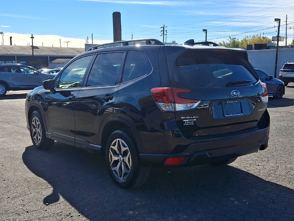 Used 2022 Subaru Forester Premium AWD/4WD image 8